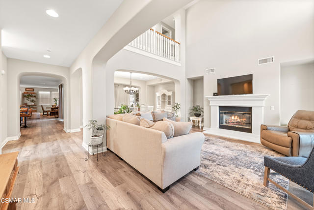 Image 5 of 70 For 2163 Silverstar Street