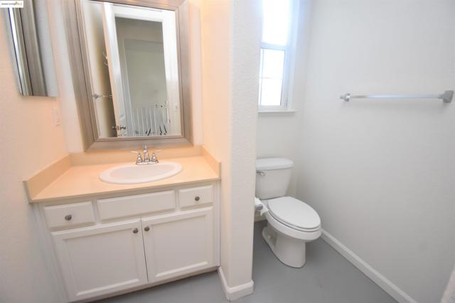 127 Delta Vista Ln, Pittsburg CA: https://media.crmls.org/mediaz/d16ed477-72e4-4074-b6bf-c3d9368e5209.jpg