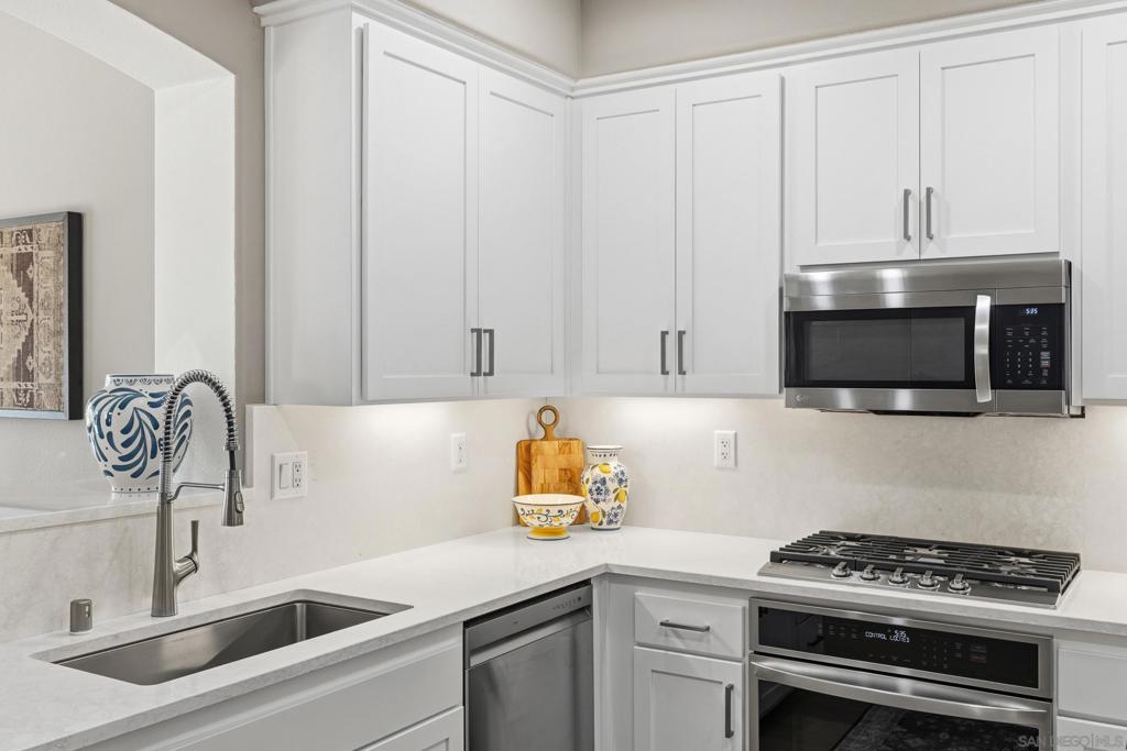 2702 Piantino Cir - photo 11