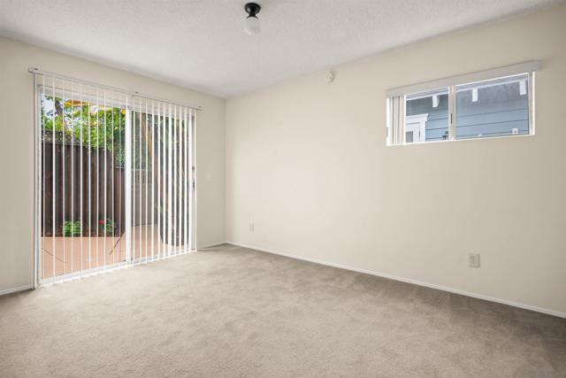 241 243 F Avenue, Coronado CA: https://media.crmls.org/mediaz/d16f7a00-0c2a-450e-8797-ed20f5138d0a.jpg