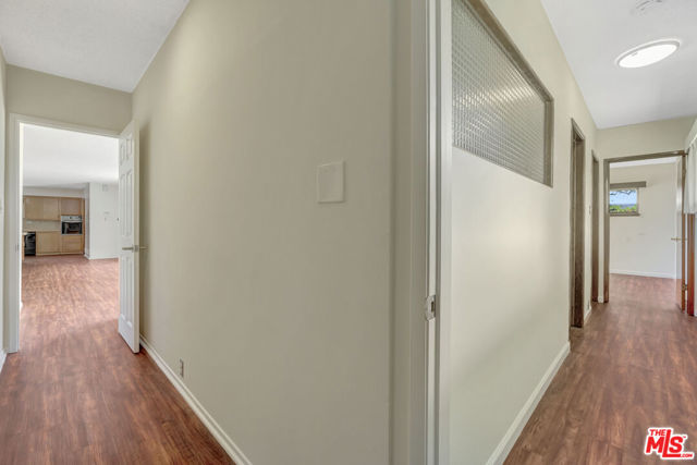 9855 Emperor Avenue, Arcadia CA: https://media.crmls.org/mediaz/d1700317-acbb-4d85-a8be-f6dd8227487a.jpg