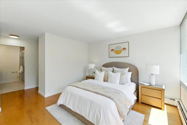 400 Davey Glen Road, Belmont CA: https://media.crmls.org/mediaz/d170045b-372c-4738-9381-a4c45fe6a8ec.jpg