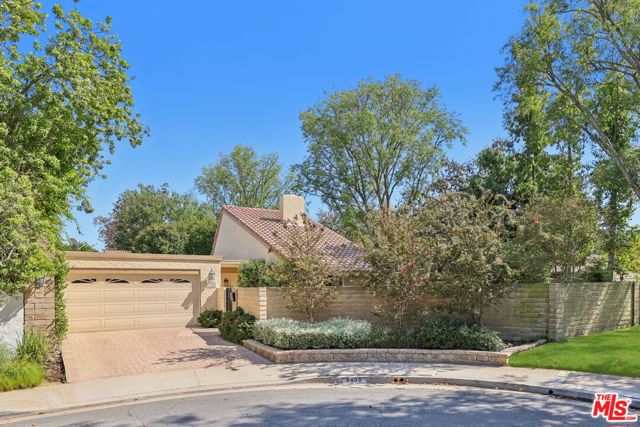 4400 Yorkfield Court photo 4