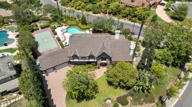 11395 Highridge Court, Camarillo CA: https://media.crmls.org/mediaz/d1702637-b954-409d-91f0-d0f956139761.jpg