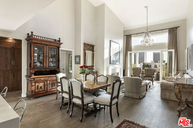 1650 Veteran Avenue, Los Angeles CA: https://media.crmls.org/mediaz/d1708173-a9a4-4393-8367-9bb6da55271d.jpg