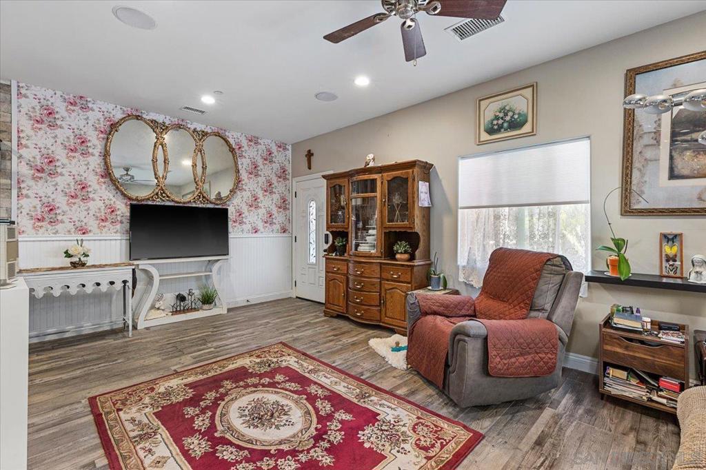 MLS #250034986SD image #65