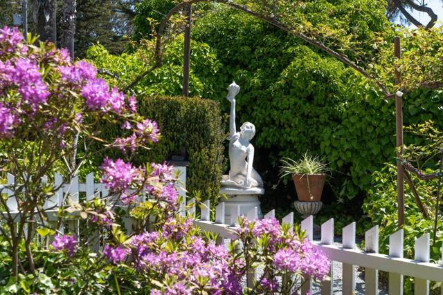 620 El Salto Drive, Capitola CA: https://media.crmls.org/mediaz/d170bd1c-7285-41db-9e58-0b73ea5900ea.jpg