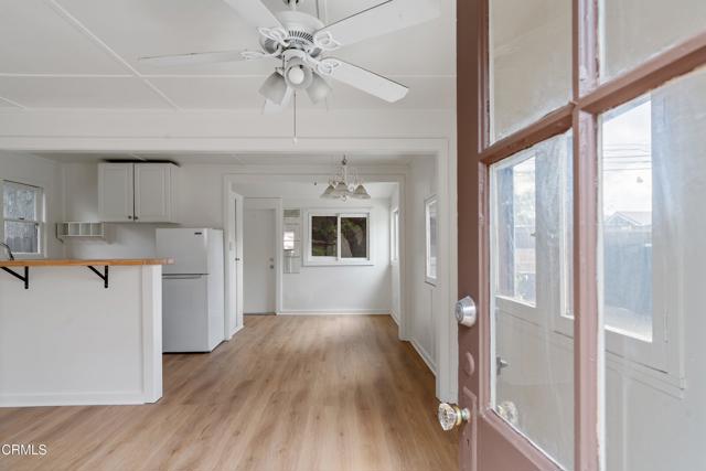 210 N Encinitas Avenue, Monrovia CA: https://media.crmls.org/mediaz/d171b1c9-24cf-4cdb-8dd5-9edc6d67775b.jpg