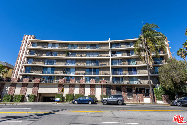 2260 North Cahuenga Boulevard, 306 photo 2