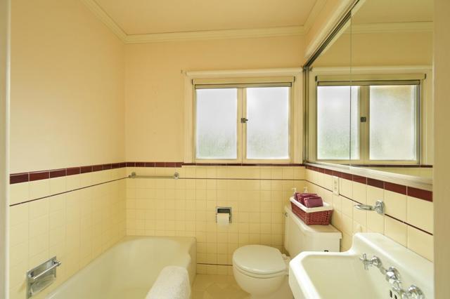 1735 Crockett Lane, Hillsborough CA: https://media.crmls.org/mediaz/d172e55e-0740-4f2a-b177-9b0b96add35e.jpg