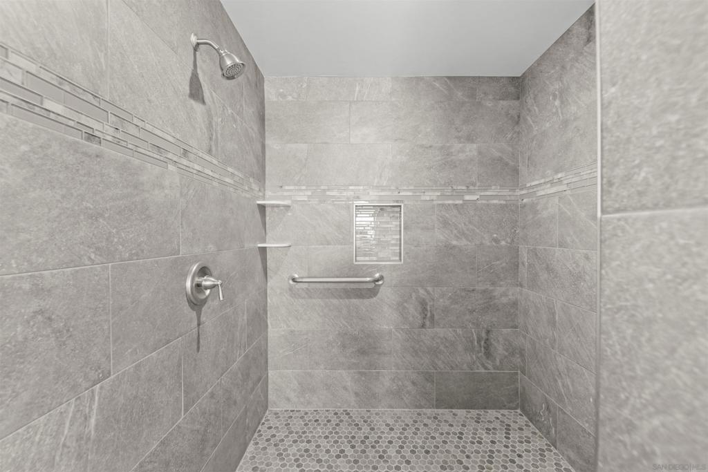 https://media.crmls.org/mediaz/d1734c45-9570-4bc8-9115-05dca85c9a4b.jpg?preset=X-Large
