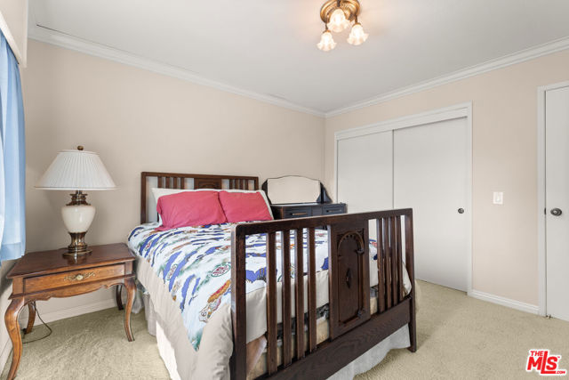 17992 Huntington Circle, Villa Park CA: https://media.crmls.org/mediaz/d173a090-c77f-4845-a00f-200bc7140c90.jpg