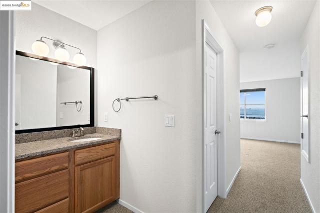 1301 Quarry Ct, Richmond CA: https://media.crmls.org/mediaz/d173b59d-5c19-41fa-9cb4-5bc0964d7425.jpg