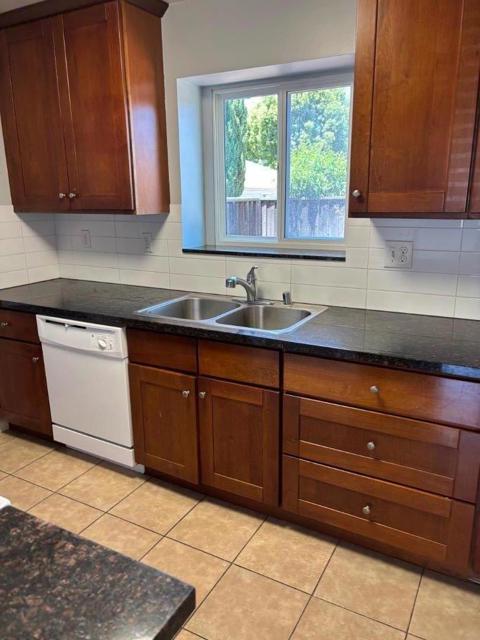 3203 Myles Court, San Jose CA: https://media.crmls.org/mediaz/d1747f8f-fe96-41ca-b32a-dbbc2b41254a.jpg