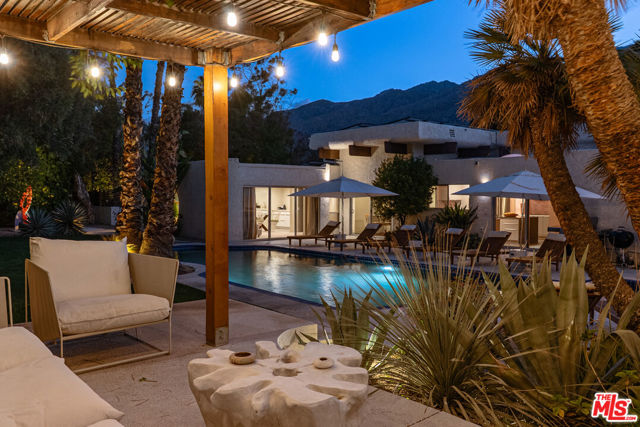 550 N Arquilla Road, Palm Springs CA: https://media.crmls.org/mediaz/d1751c03-bfee-4bba-86f3-6d976945b215.jpg