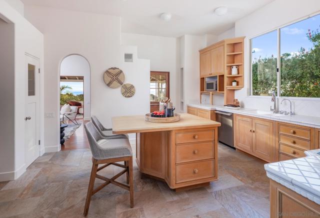 Image 8 of 36 For 308 Corto St