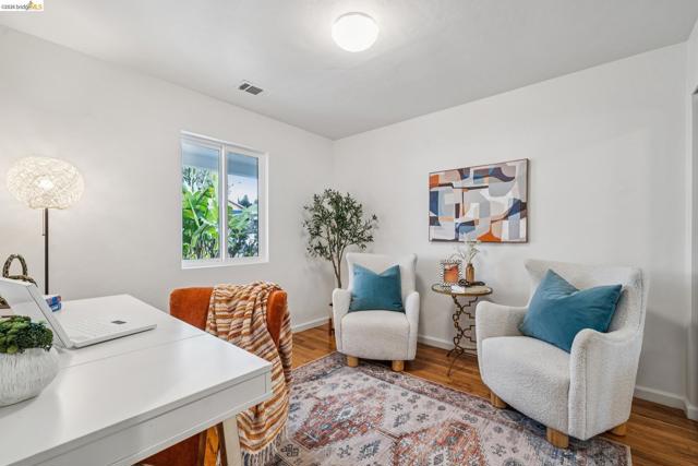 Image 9 of 45 For 1009 Everett