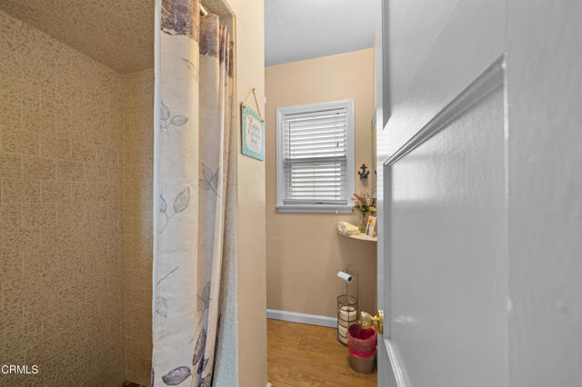 Detail Gallery Image 16 of 27 For 2304 San Marino Dr, Bakersfield,  CA 93309 - 3 Beds | 2/1 Baths