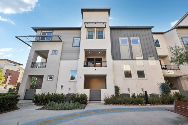 Detail Gallery Image 2 of 27 For 2325 Element Way #4,  Chula Vista,  CA 91915 - 3 Beds | 2/1 Baths