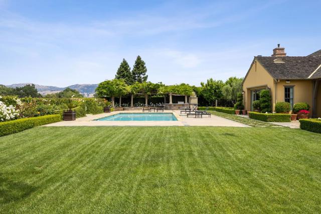 1305 Lions Peak Lane, San Martin CA: https://media.crmls.org/mediaz/d177fb73-bea3-40a0-8f34-16ea01f5be44.jpg