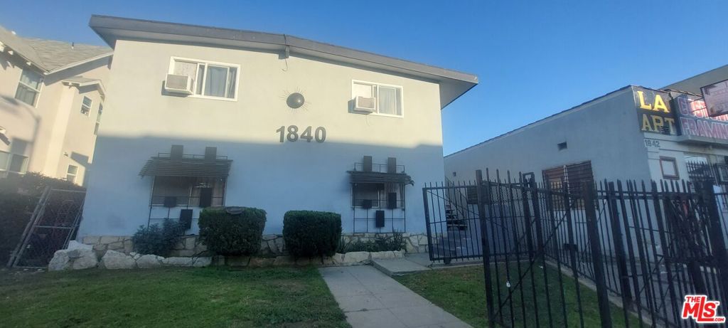 1840 Arlington Avenue, Los Angeles, CA 90019