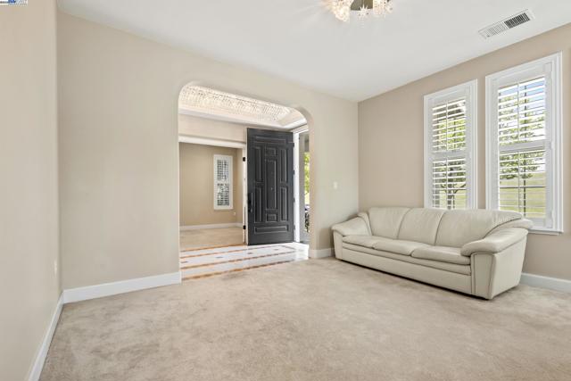 2004 W Lagoon Rd, Pleasanton CA: https://media.crmls.org/mediaz/d17a65cc-7bf3-450e-9829-9819dc36650f.jpg
