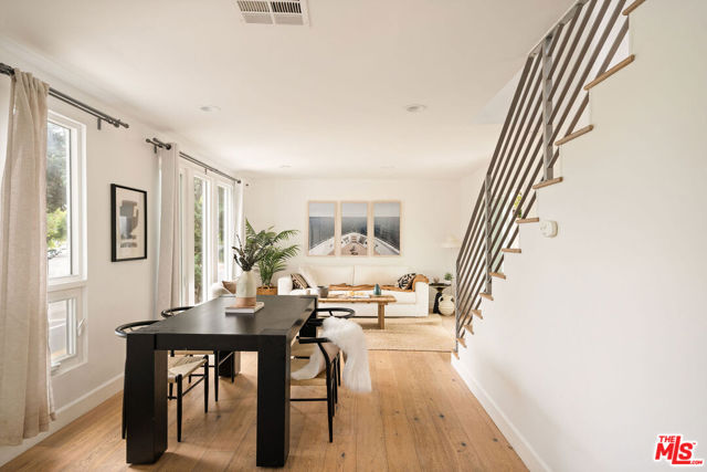 12366 Laurel Terrace Drive, Studio City CA: https://media.crmls.org/mediaz/d17a7e88-96cd-4dcd-b45a-5c98d4a13871.jpg