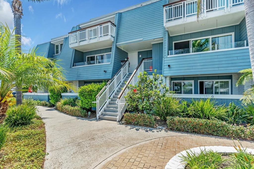 24 Montego Court