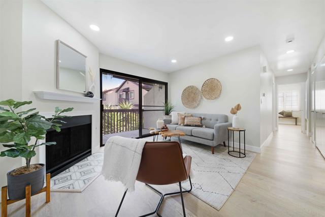 Detail Gallery Image 2 of 27 For 820 Tamayo Dr #2,  Chula Vista,  CA 91910 - 2 Beds | 2 Baths