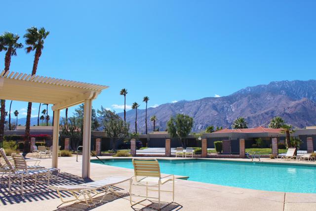 1181 Sunflower Lane, Palm Springs CA: https://media.crmls.org/mediaz/d17b2d9d-03e9-4e90-bc3e-8cbfc5c92b0c.jpg