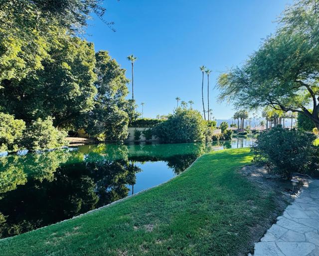 203 Wild Horse Drive, Palm Desert, CA 92211