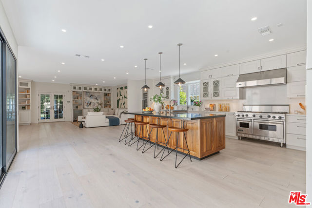 Image 8 of 57 For 632 Arden Boulevard