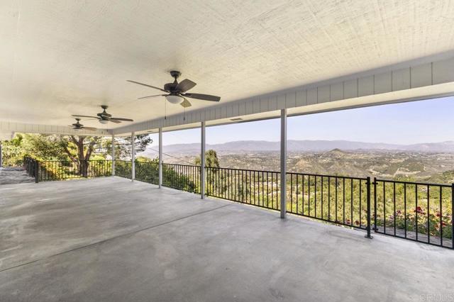 Detail Gallery Image 22 of 54 For 9613 Meadow Mesa Dr, Escondido,  CA 92026 - 4 Beds | 2/1 Baths