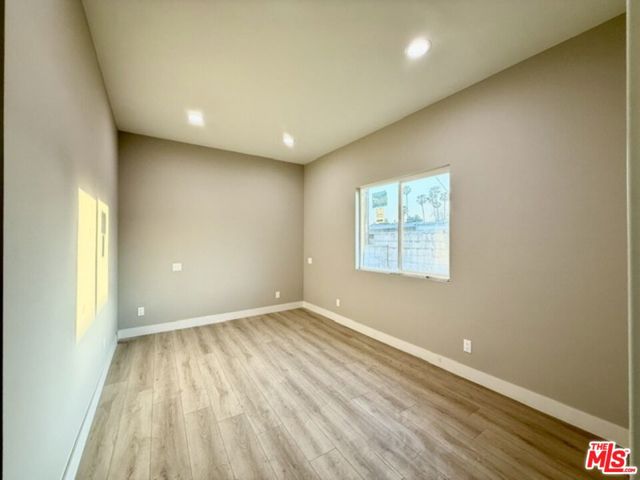 1221 N Azusa Avenue, Azusa CA: https://media.crmls.org/mediaz/d17edd58-c2cb-4c10-894e-37360abd7251.jpg