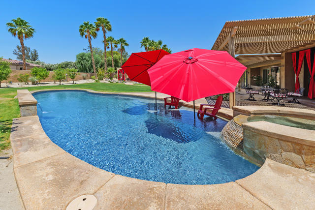 Image 40 of 44 For 78482 Bent Canyon Court