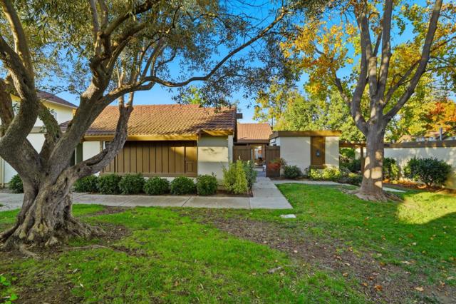 1092 Strayer Drive, San Jose CA: https://media.crmls.org/mediaz/d1801989-8b60-48c1-8b19-4701832cc5d4.jpg