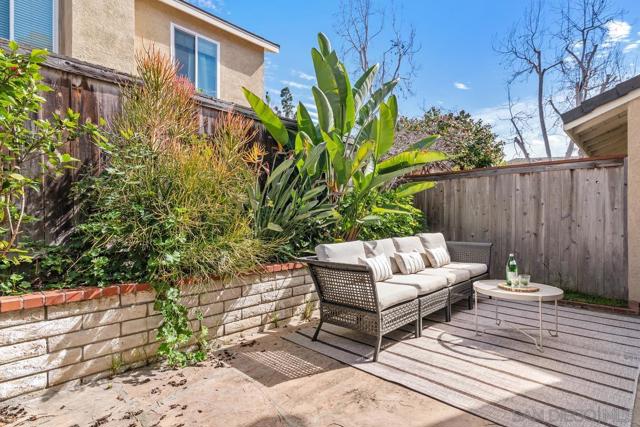 3666 Caminito Carmel Landing, San Diego, California 92130, 3 Bedrooms Bedrooms, ,2 BathroomsBathrooms,Townhouse,For Sale,Caminito Carmel Landing,250020544SD