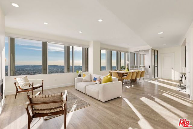 5670 Wilshire Boulevard, Los Angeles CA: https://media.crmls.org/mediaz/d1819836-ea32-40ac-b725-1ce6848b1db6.jpg