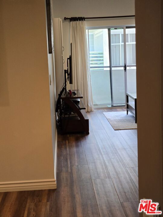 7100 Alvern Street, Los Angeles CA: https://media.crmls.org/mediaz/d181fa7a-1b67-425c-8a2c-bf66f128f96d.jpg
