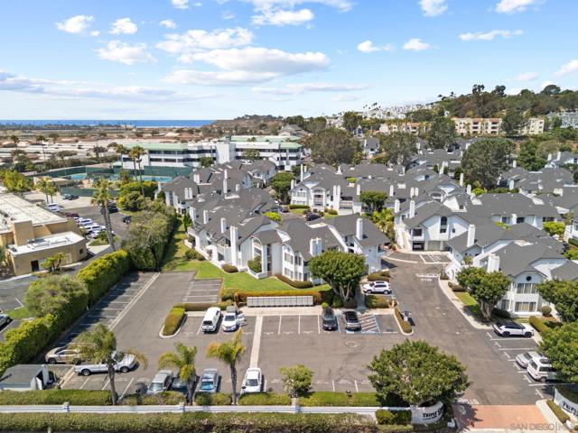 524 Via De La Valle,  CA: https://media.crmls.org/mediaz/d1829c56-a778-47cf-a672-11fcd9e32412.jpg