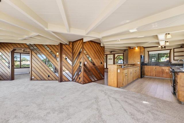 1 Gray Way, Watsonville CA: https://media.crmls.org/mediaz/d182a060-cb71-41e9-abfa-f85cbef6220f.jpg