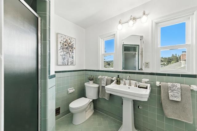 1968 Arroyo Avenue, San Carlos CA: https://media.crmls.org/mediaz/d182b25e-c7f4-4e87-ac60-b3802f172648.jpg