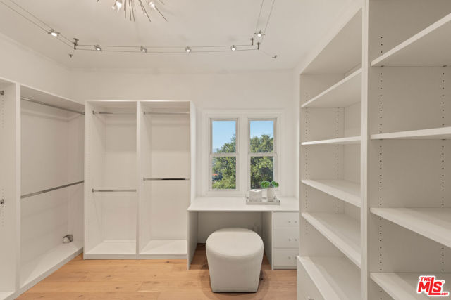 Drew Fenton | 3123 Stone Oak Drive Los Angeles CA | MLS: 7171865