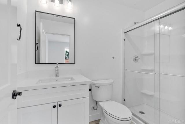 229 Yacon Street, Vista CA: https://media.crmls.org/mediaz/d1832b0a-29c3-478a-bb27-4c25f54e3bc3.jpg