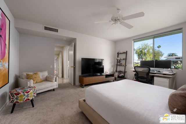 2324 Camino Vida, Palm Springs, CA 92264