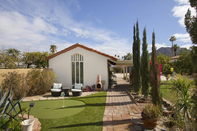 52404 Avenida Rubio, La Quinta CA: https://media.crmls.org/mediaz/d184f506-64ff-4ca0-a8f7-13c04e858d18.jpg
