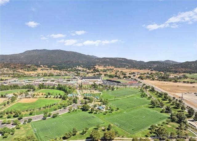 Image 21 of 30 For 46197 Via La Tranquila