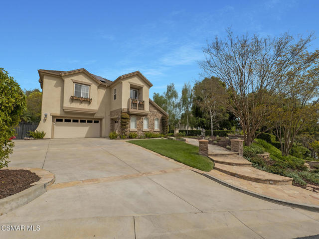 331 Briar Bluff Circle, Thousand Oaks CA: https://media.crmls.org/mediaz/d186ec8d-07ab-420a-93b8-f7f28ab41e99.jpg