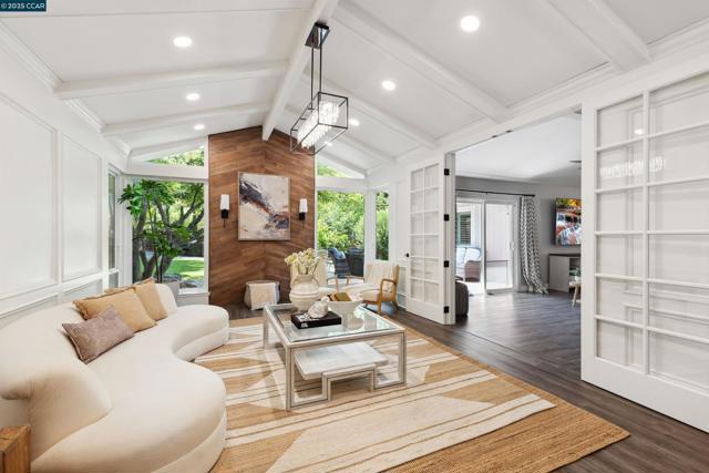 5104 Alhambra Valley Rd, Martinez CA: https://media.crmls.org/mediaz/d1873cd7-d192-4e8d-839a-4f14c09e1797.jpg