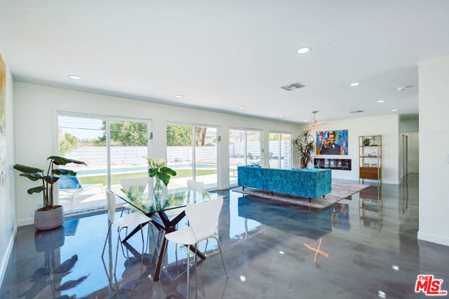 38220 Dorn Road, Cathedral City CA: https://media.crmls.org/mediaz/d187df47-96bb-41e6-b37e-250b3f307c4a.jpg